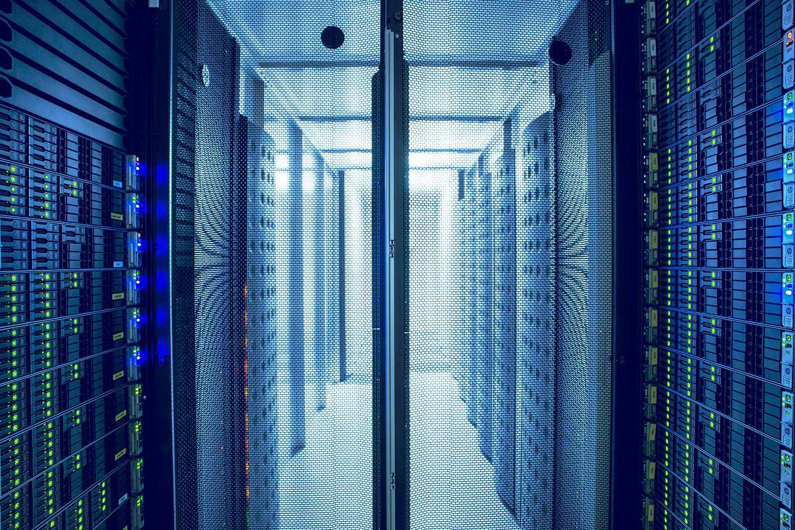 WEDOS server rooms and infrastructure